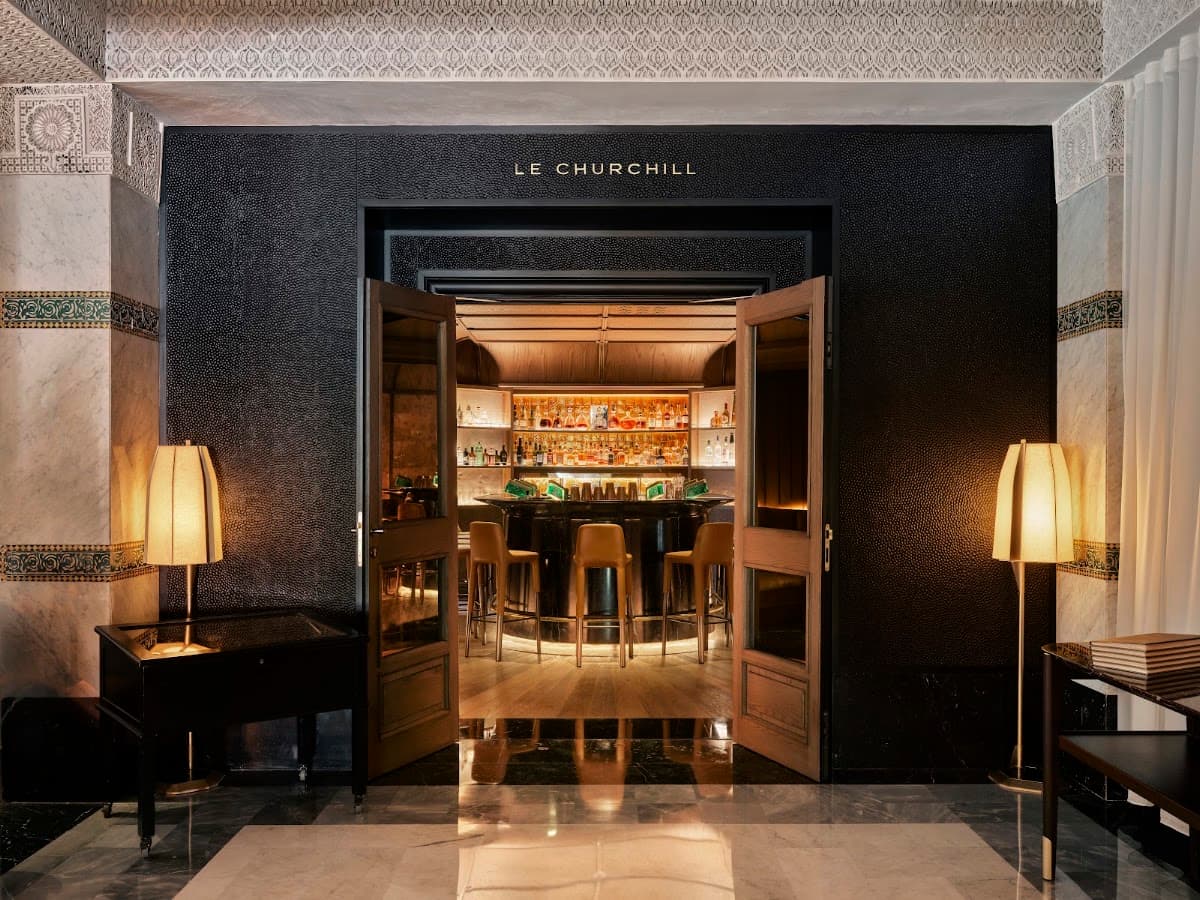 Churchill Bar