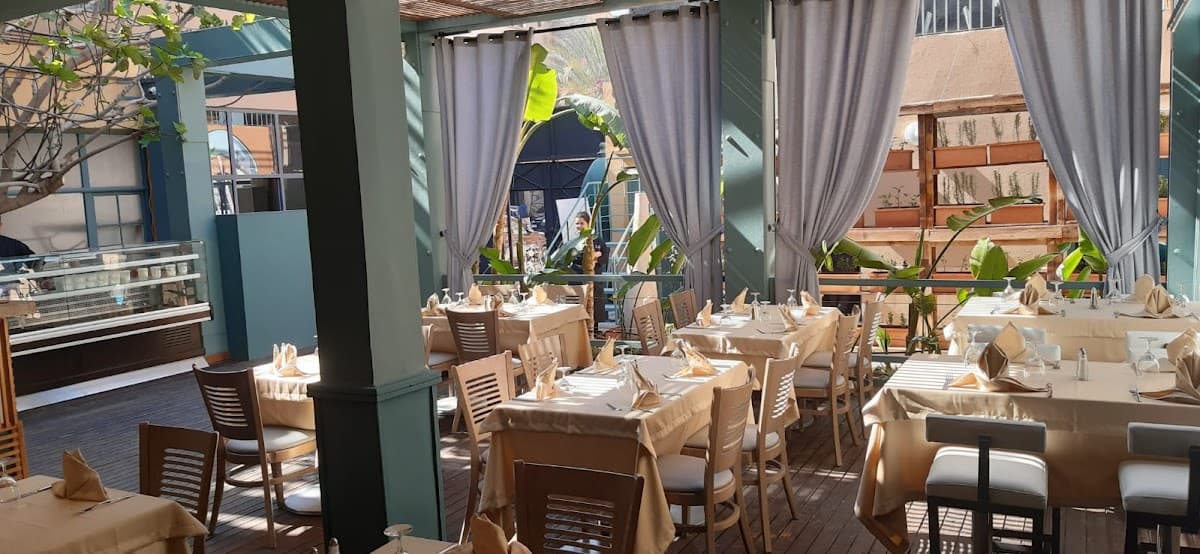La Cantina