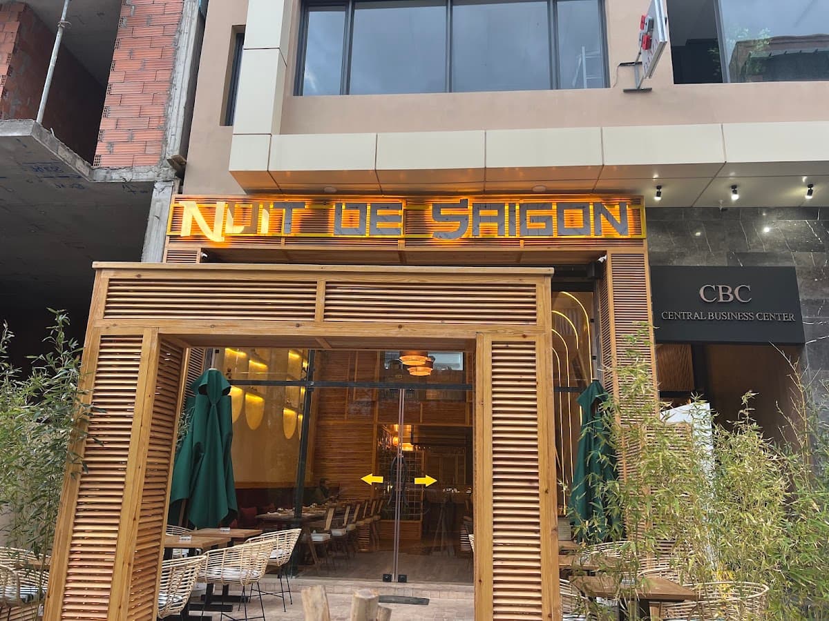Nuit de Saigon